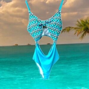 CUPSHE Women's Zig Zag Cut Out One Piece Swim Suit